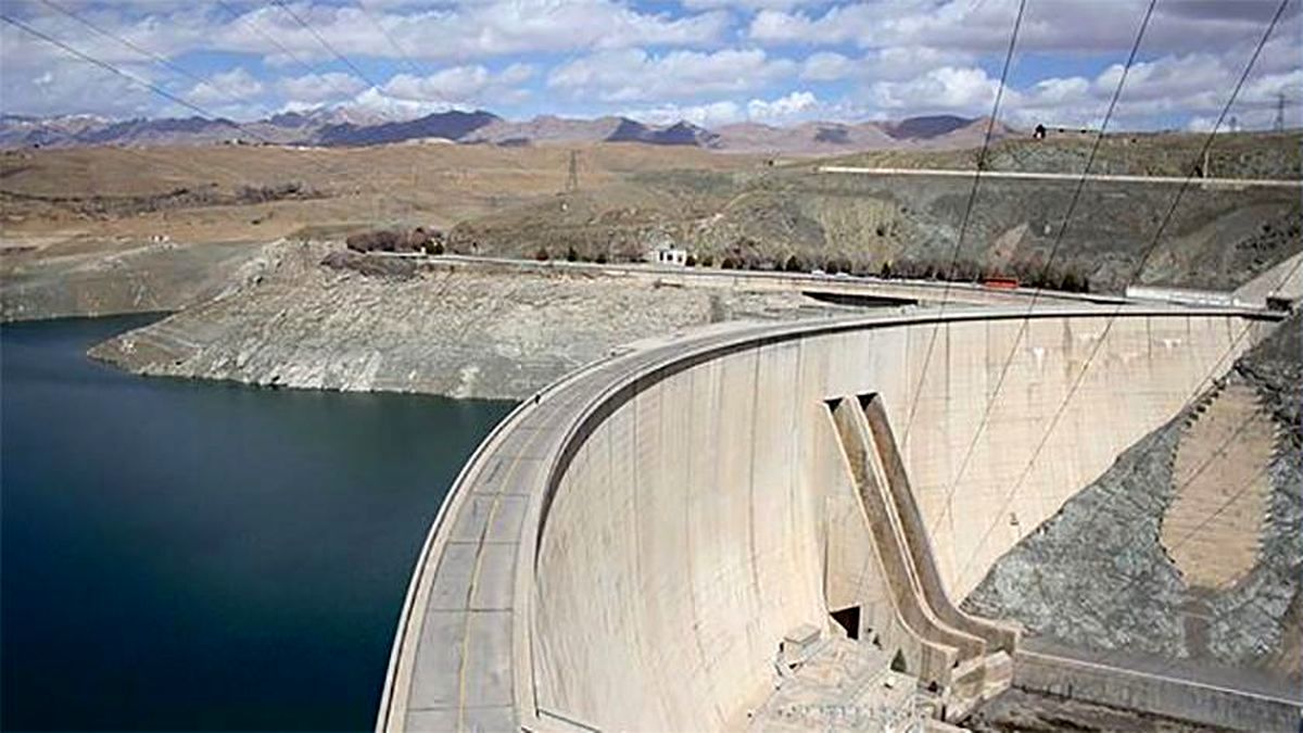 کمبود آب منطقه کاشان با ایجاد بندهای آبی برطرف میشود
