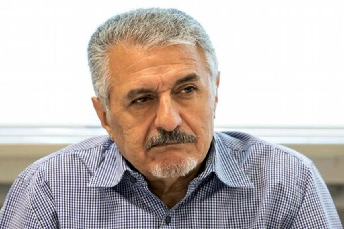 دولت احمدی نژاد کمترین تنش را با حاکمیت داشت/ طبق قانون اساسی، رئیس جمهور فقط 20 درصد از قدرت را در اختیار دارد