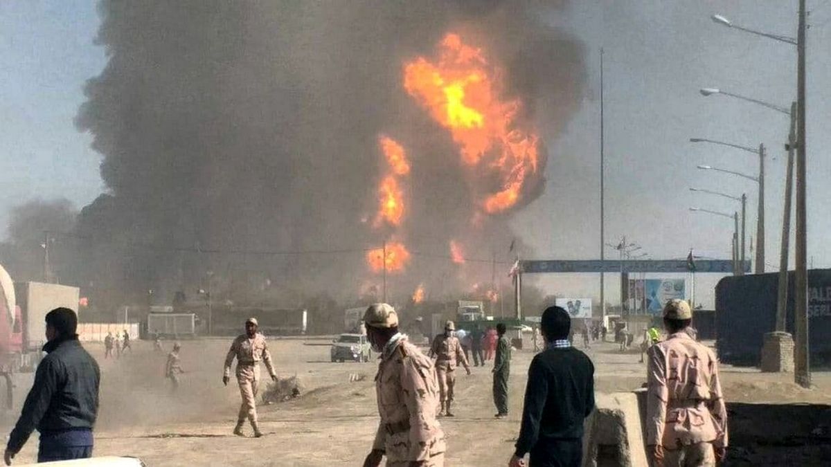 آخرین جزئیات از حادثه انفجار در گمرک اسلام قلعه/ گمرک افغانستان یک روز پس از آتش‌سوزی/ ویدئو