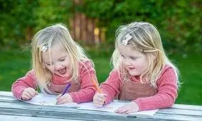 پدیده عجیب دوقلو‌های آینه ای/ عکس