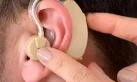 استفاده از سمعک و تأخیر در زوال عقل