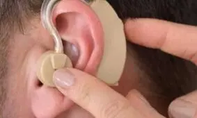 استفاده از سمعک و تأخیر در زوال عقل