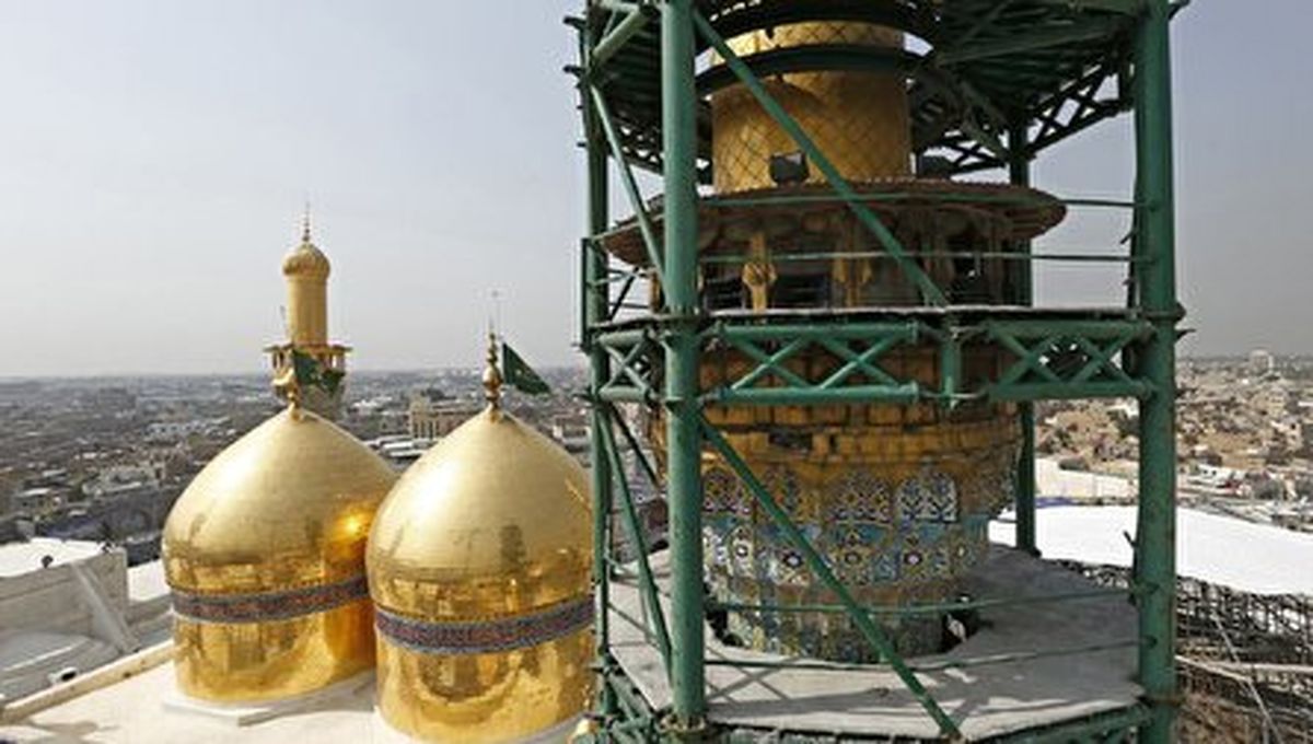 جلوگیری از سقوط گلدسته حرم امامین جوادین (ع)/ تصاویر