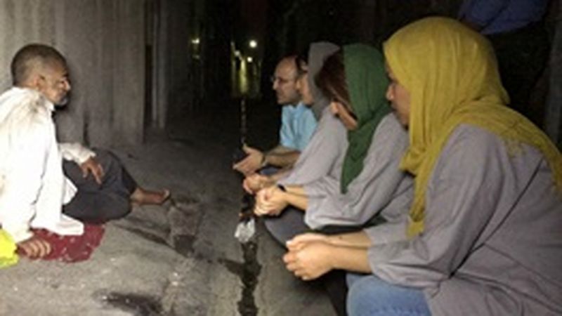 وقتی اجرای نمایش بهانهای برای کمک و همدردی میشود
