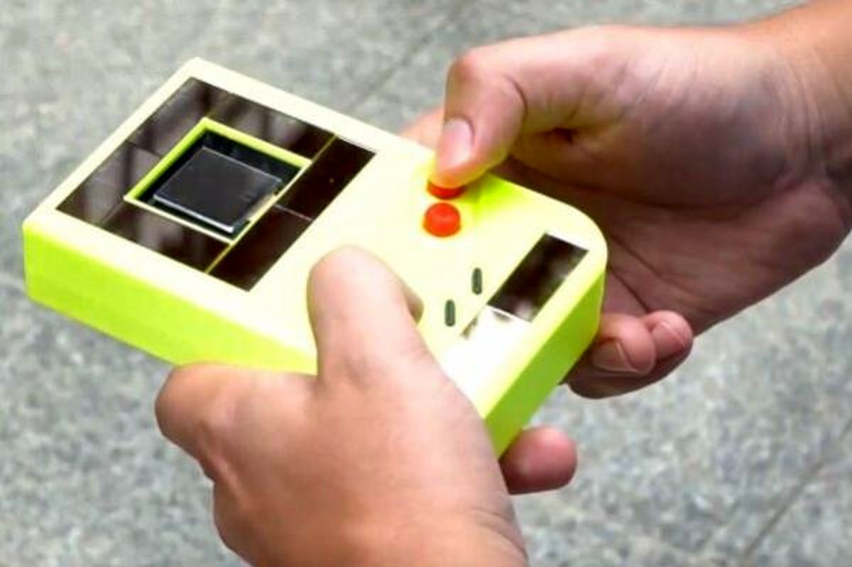 تولید کنسول بازی گیم بوی که بدون باتری شارژ می شود