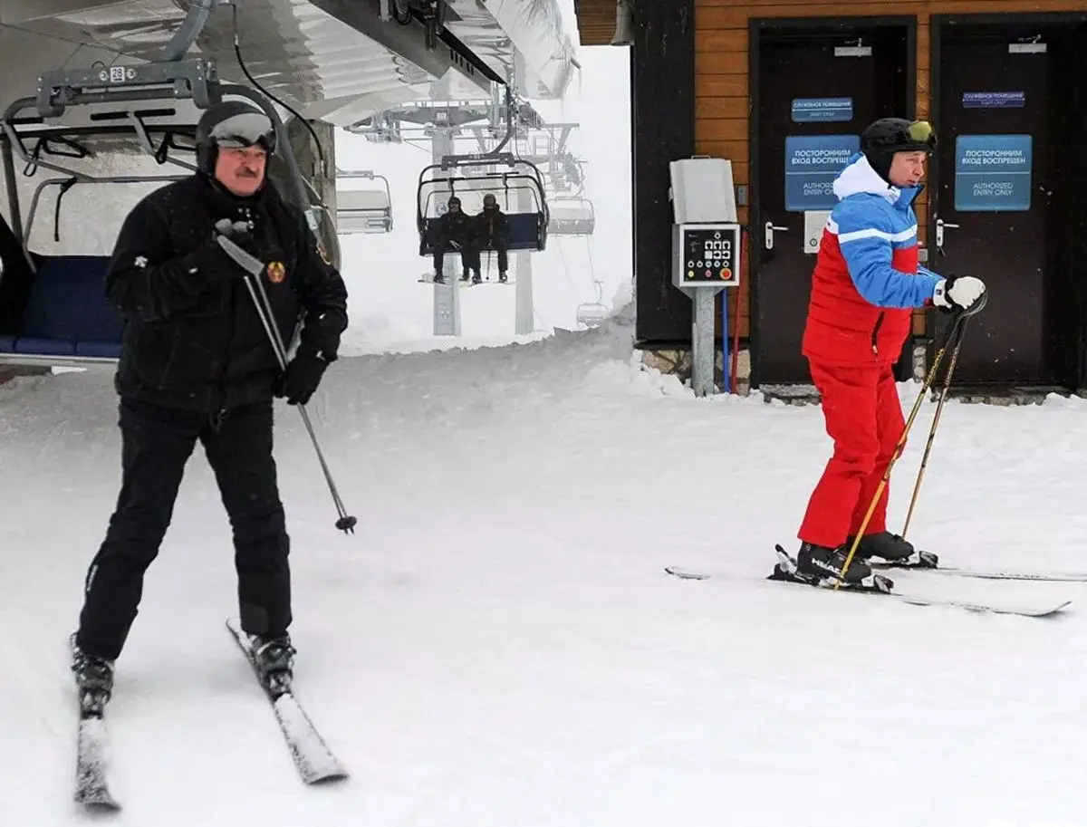 اسکی‌بازی پوتین و لوکاشنکو/ عکس