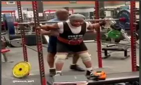 مادربزرگ پهلوان/ پیرزن 80 ساله‌ای که 160 کیلوگرم اسکات می‌زند/ ویدئو