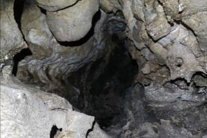 کشف یک غار زیبا در کوه آسماری خوزستان