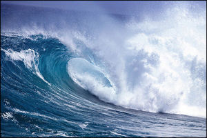 افزایش تلاطم و ارتفاع امواج در سواحل شمالی بین ۲ تا ۳ متر