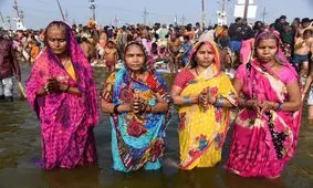 جشنواره آیینی هندوها در کرانه رود سنگام/ عکس