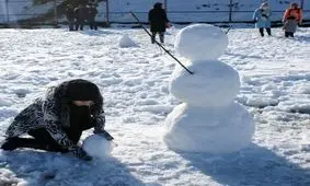 برگزاری جشنواره آدم برفی در آستارا/ عکس