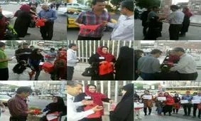 توزیع کیسه پارچه ای بین مردم در اندیمشک در روز بدون کیسه پلاستیکی