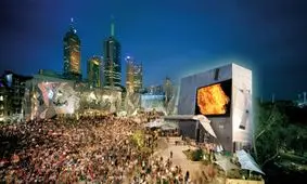 چطور با یک تلویزیون‌ شهری و چند برج نوری شهرمان زیبا می‌شود؟