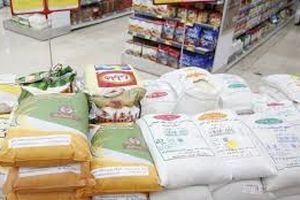 فروش برنج دولتی در برخی فروشگاه‌های زنجیره‌ای همدان ‌به شرط خرید کالاهای دیگر