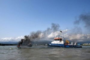 برگزاری مانور نجات دریایی و مقابله با آلودگی نفتی در آستارا