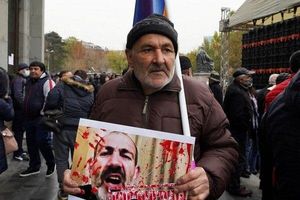 تجمع مخالفان نخست وزیر ارمنستان در خیابان های ایروان