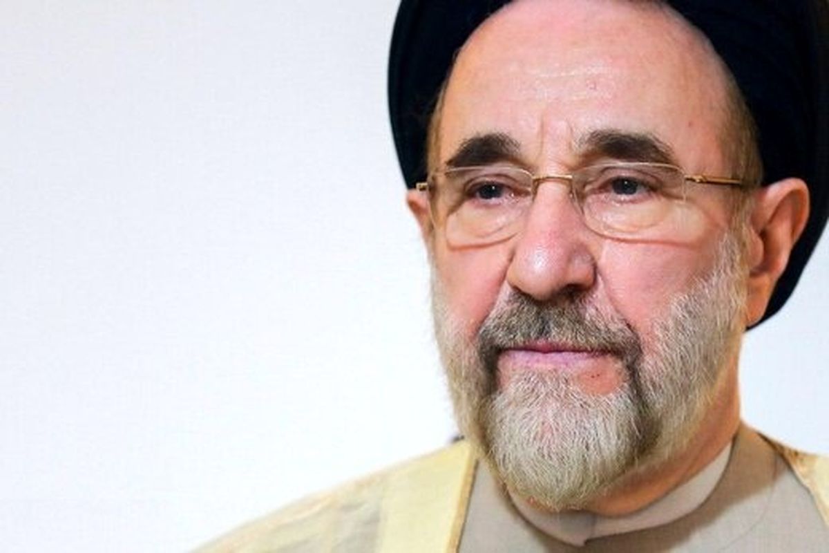 یک کاربر فضای مجازی: به جای نامهنگاری، به تقلب نشدن در انتخابات ۸۸ اعتراف کنید