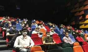 سرمایه‌گذاران خصوصی سینما را مجبور به دلالی نکنیم!