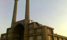 ویرانه‌ای باشکوه در محاصره ریگ‌های روان اشکذر