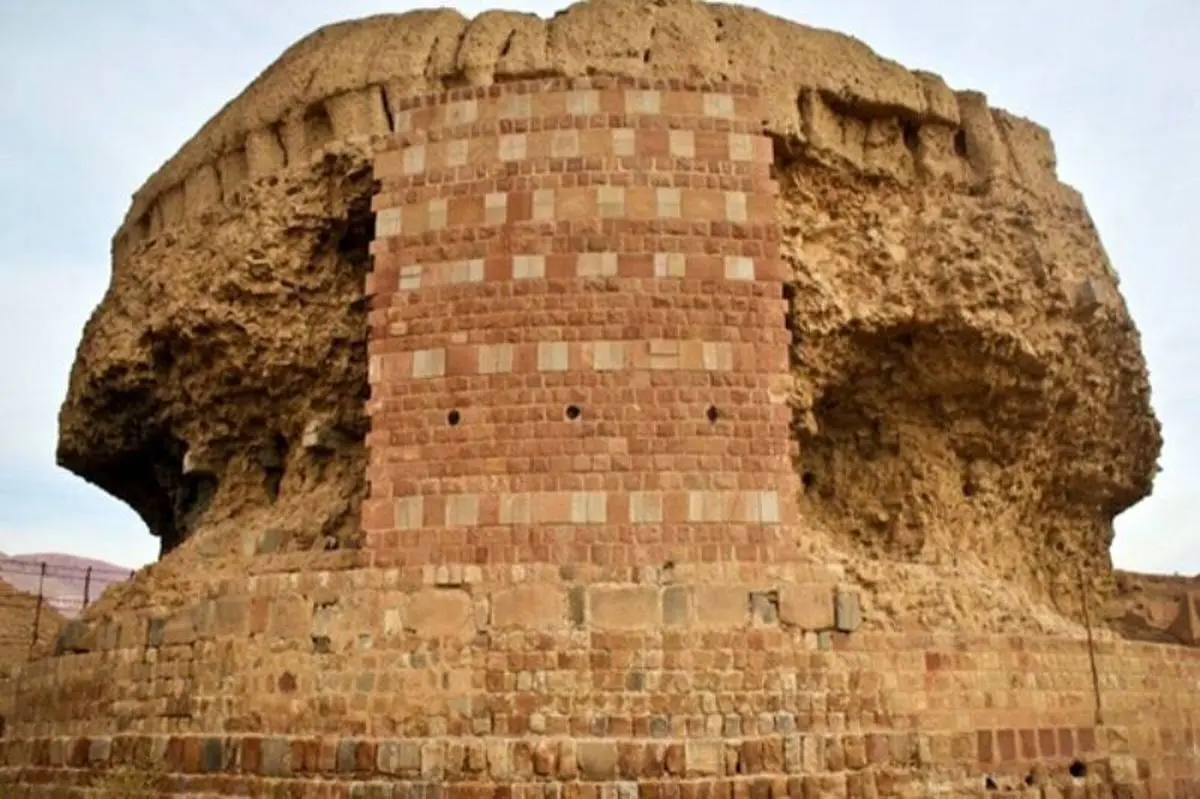 همترازی "ربع رشیدی" با دانشگاه‌های نسل سوم و چهارم امروزی