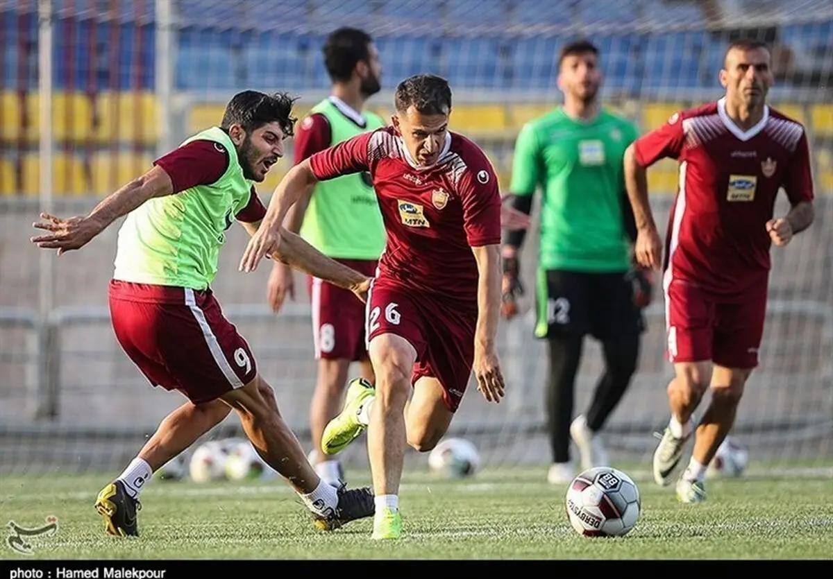 چرا باشگاه پرسپولیس ۲ بازیکن خود را به ماشین‌سازی فرستاد؟