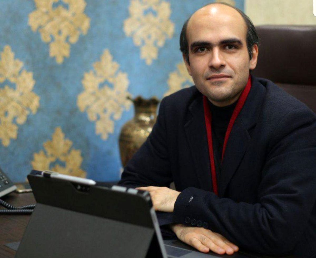 تلاش پیرمردان ناآشنا به فضای مجازی برای نابودی فرهنگ و اقتصاد کشور