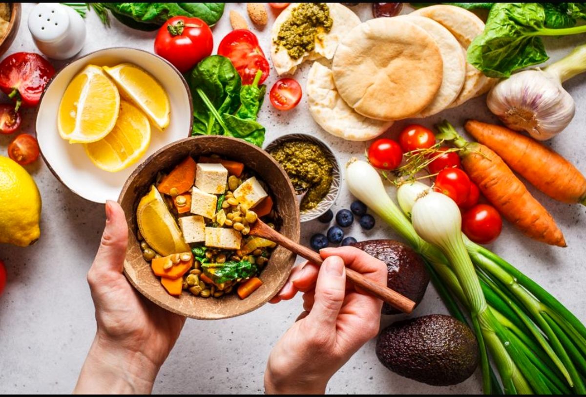 برای لاغری سریع، گیاهخواری بهتر است یا رژیم مدیترانه ای؟
