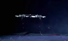 پژوهشگران پهپادهایی در اندازه‌ حشرات ساختند که شبیه به حشرات پرواز می‌کنند!