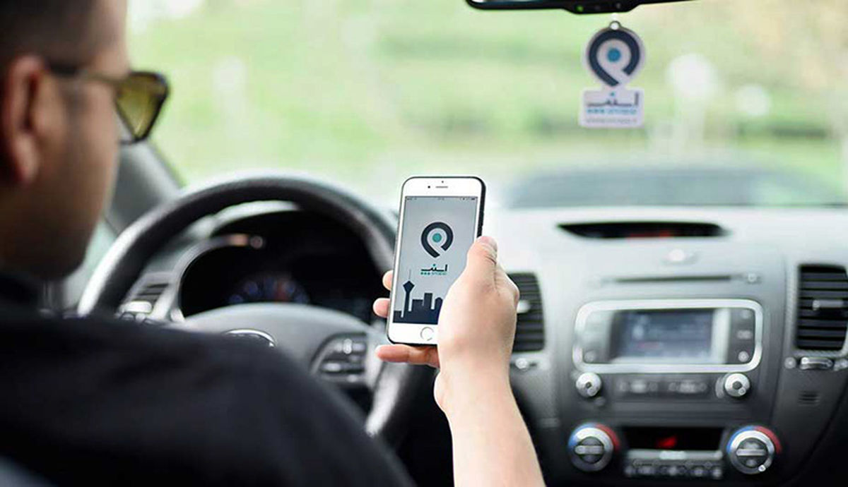 رانندگان تاکسی اینترنتی: ما را بیمه کنید