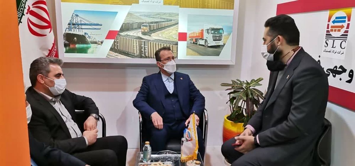 بازدید معاون وزیر راه و شهرسازی و مدیرعامل راه آهن از غرفه فولاد لجستیک در نمایشگاه بینالمللی حمل و نقل ریلی