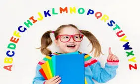 آموزش زبان دوم به بچه‌ها؛ خوب یا بد؟ / از چه زمانی به کودک انگلیسی یاد بدهیم؟