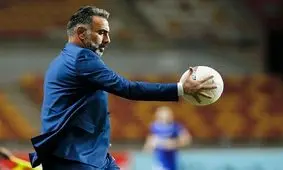 محمود فکری موقتاً در سمتش ابقا شد!