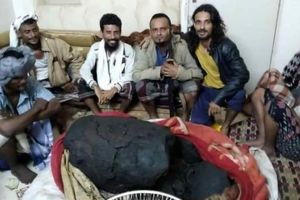 استفراغ نهنگ عنبر ماهیگیران یمنی را میلیونر کرد!/ ویدئو