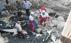تصادف بونکر سیمان با سواری پژو در بزرگراه آزادگان
