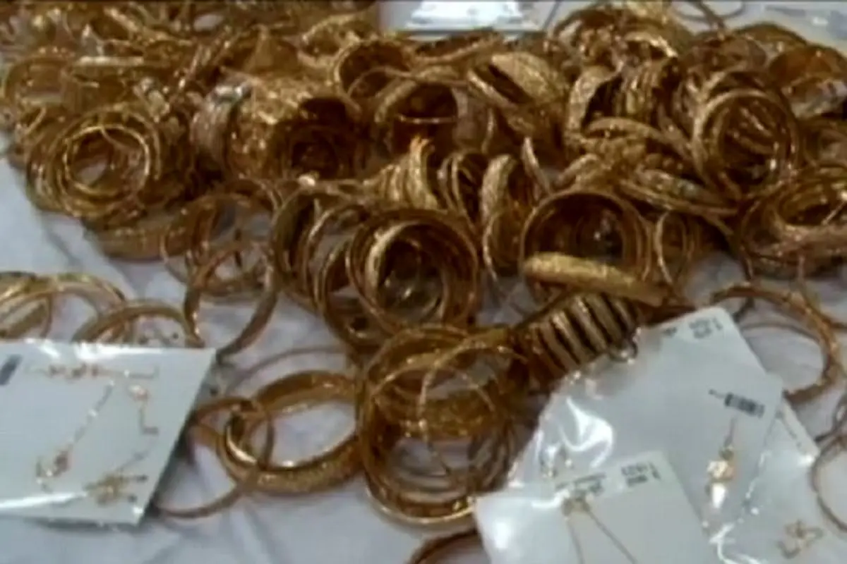 سرقت مسلحانه طلافروشی در سمنان/ شناسایی سارقان در حال انجام است