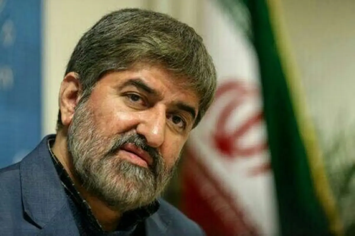 حمایت علی مطهری از حضور خانواده‌ها در ورزشگاه