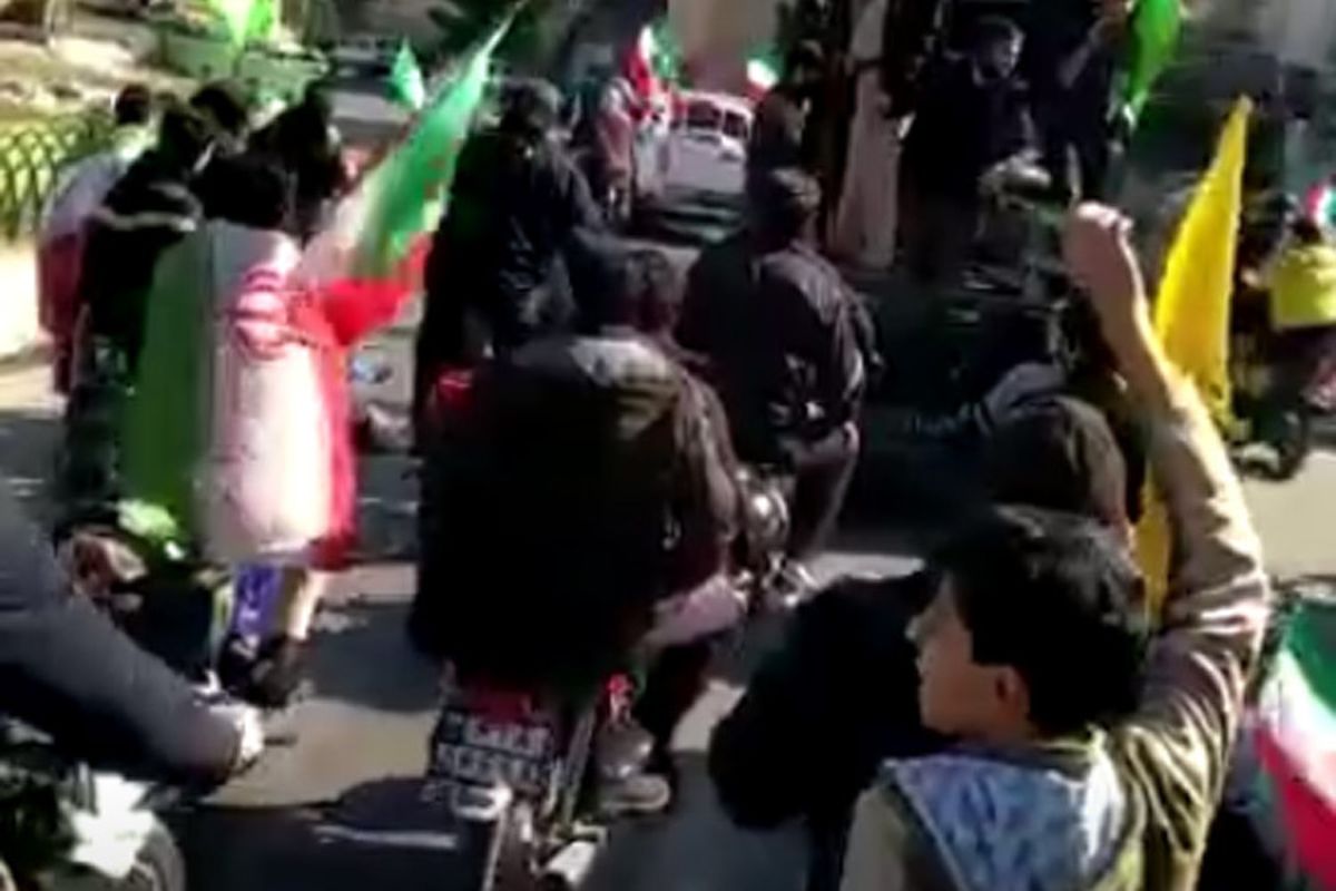 کسانی که شعار مرگ بر این و آن می دهند، از حمایت "برادر بزرگتر" برخوردارند