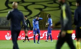 زمستان در اردوگاه آبی/ غفوری، فکری و قایدی، ماشین تولید حاشیه