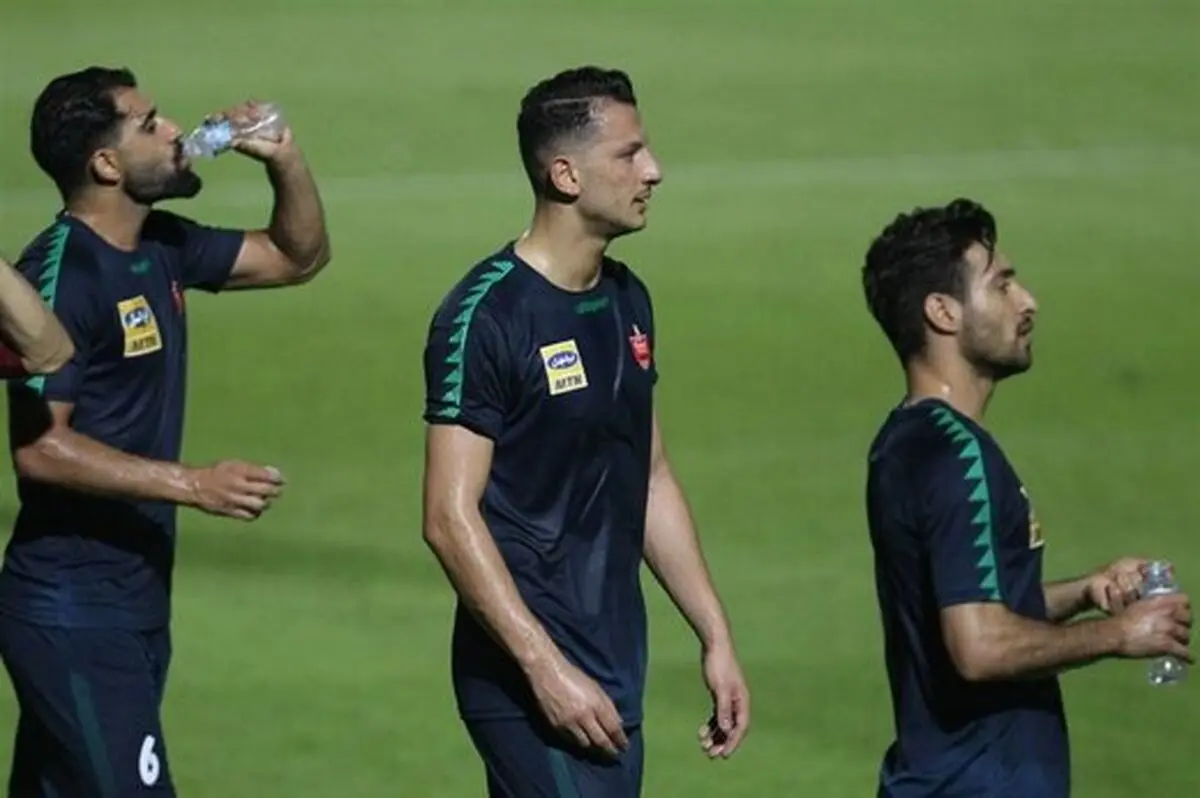 مهاجم پرسپولیس بازی با گل‌گهر را از دست داد