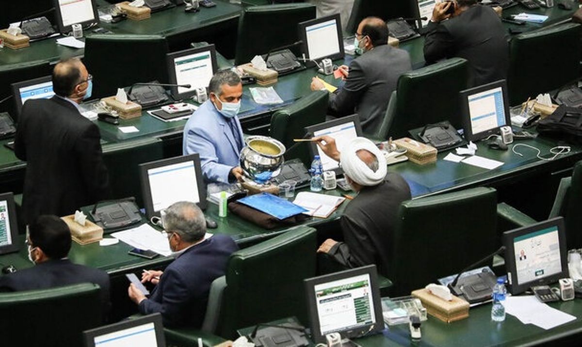 جمعآوری امضا در مجلس برای ضروت اجرای قانون لغو تحریمها