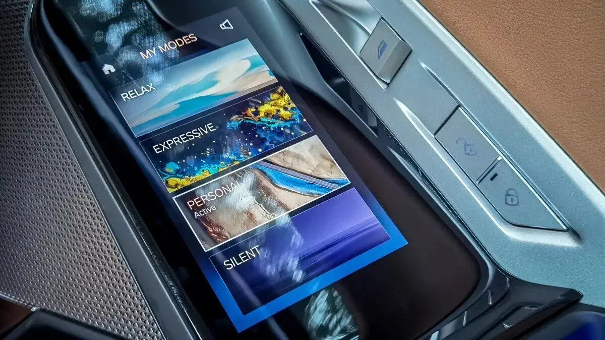 بی‌ام‌و 735i