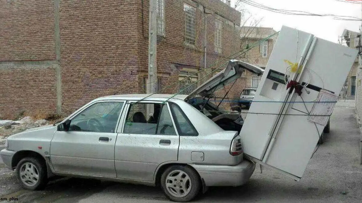 یخچال ساید بای‌ سایدی که توسط یک پراید حمل شد!