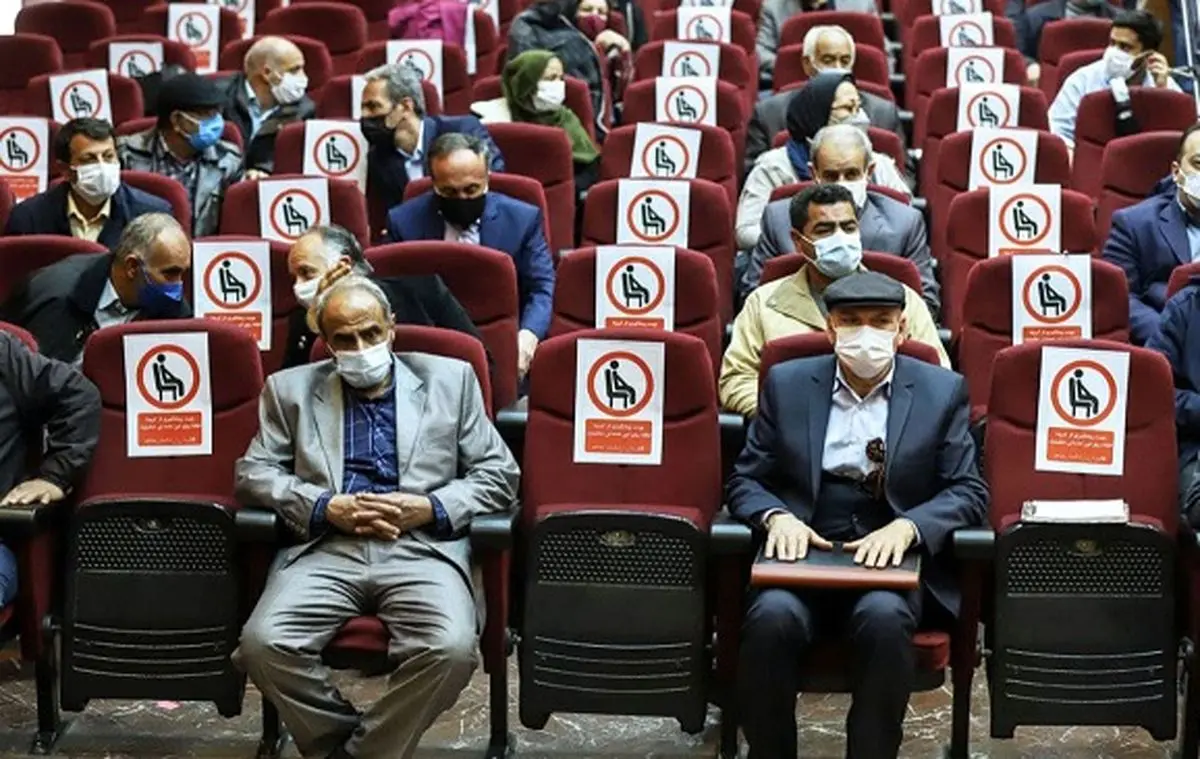 دختران 18 ساله به دستور مسعود رجوی دست به دست می شدند/ ویدئو