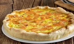 طرز تهیه پای تره فرنگی و سالمون دودی