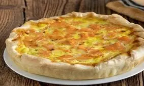 طرز تهیه پای تره فرنگی و سالمون دودی
