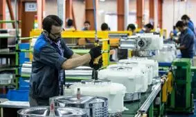 معاون وزیر کار: قاچاق کالا با فرهنگ کار کاهش می یابد