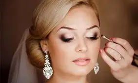 چگونه به یک آرایشگر عروس موفق و توانمند تبدیل شویم؟