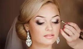 چگونه به یک آرایشگر عروس موفق و توانمند تبدیل شویم؟