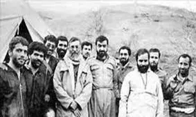 رهبر انقلاب در نقطه صفر مرزی و زیر آتش