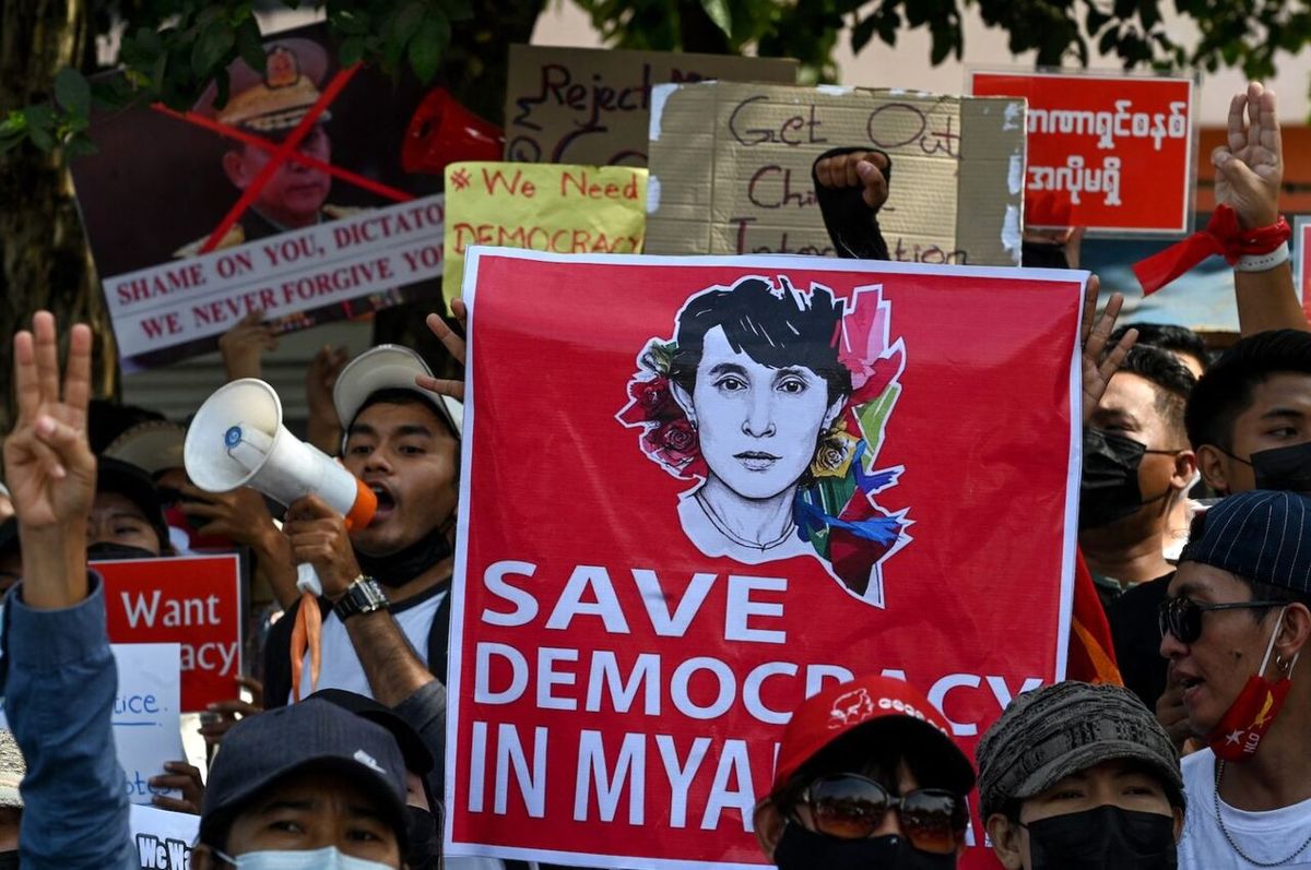 ادامه تظاهرات در میانمار/ آمریکا فرزندان فرمانده ارتش را تحریم کرد